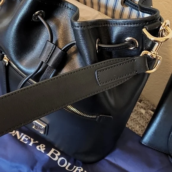 Dooney and Bourke pc bag set